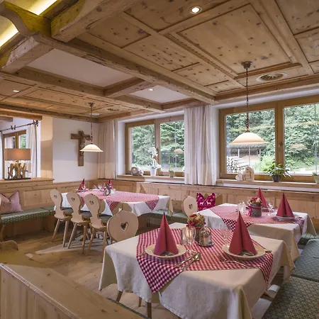 Maerzenklamm Im Zillertal Hotel Stumm