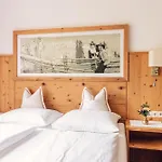 Hotel Maerzenklamm Stumm Im Zillertal Stumm