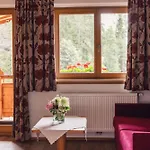 Pensjonat Hotel Maerzenklamm Stumm Im Zillertal 4*