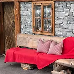 Hotel Maerzenklamm Stumm Im Zillertal Pensjonat Stumm
